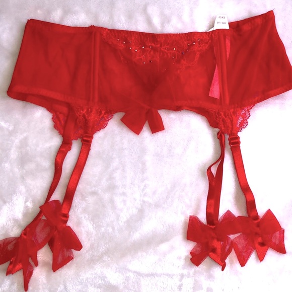NWT Victoria’s Secret Red Lace Garter Belt/Skirt - Rhinestones & Bows - Size M/L - Picture 1 of 10